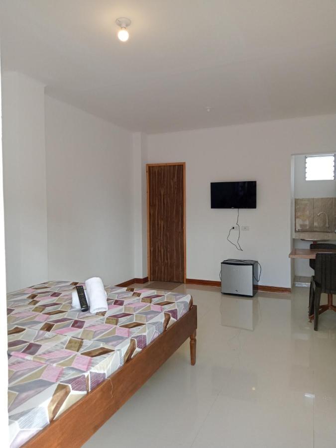 __Aplaridel Inn Suites__ Анхелес Екстер'єр фото