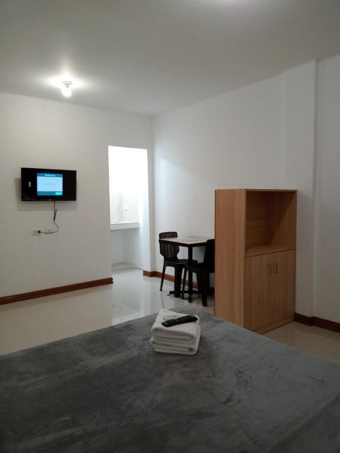 __Aplaridel Inn Suites__ Анхелес Екстер'єр фото