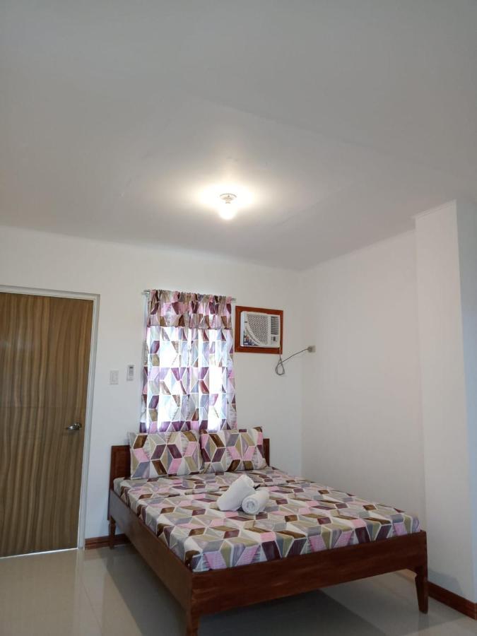 __Aplaridel Inn Suites__ Анхелес Екстер'єр фото